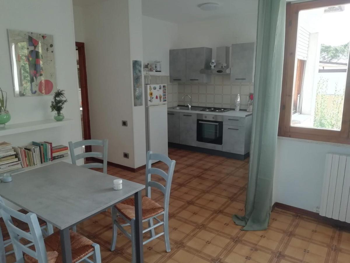 ונטורינה טרמה La Casetta Dei Grilli - Accanto Alle Terme Di Venturina E 10" Dal Mare מראה חיצוני תמונה