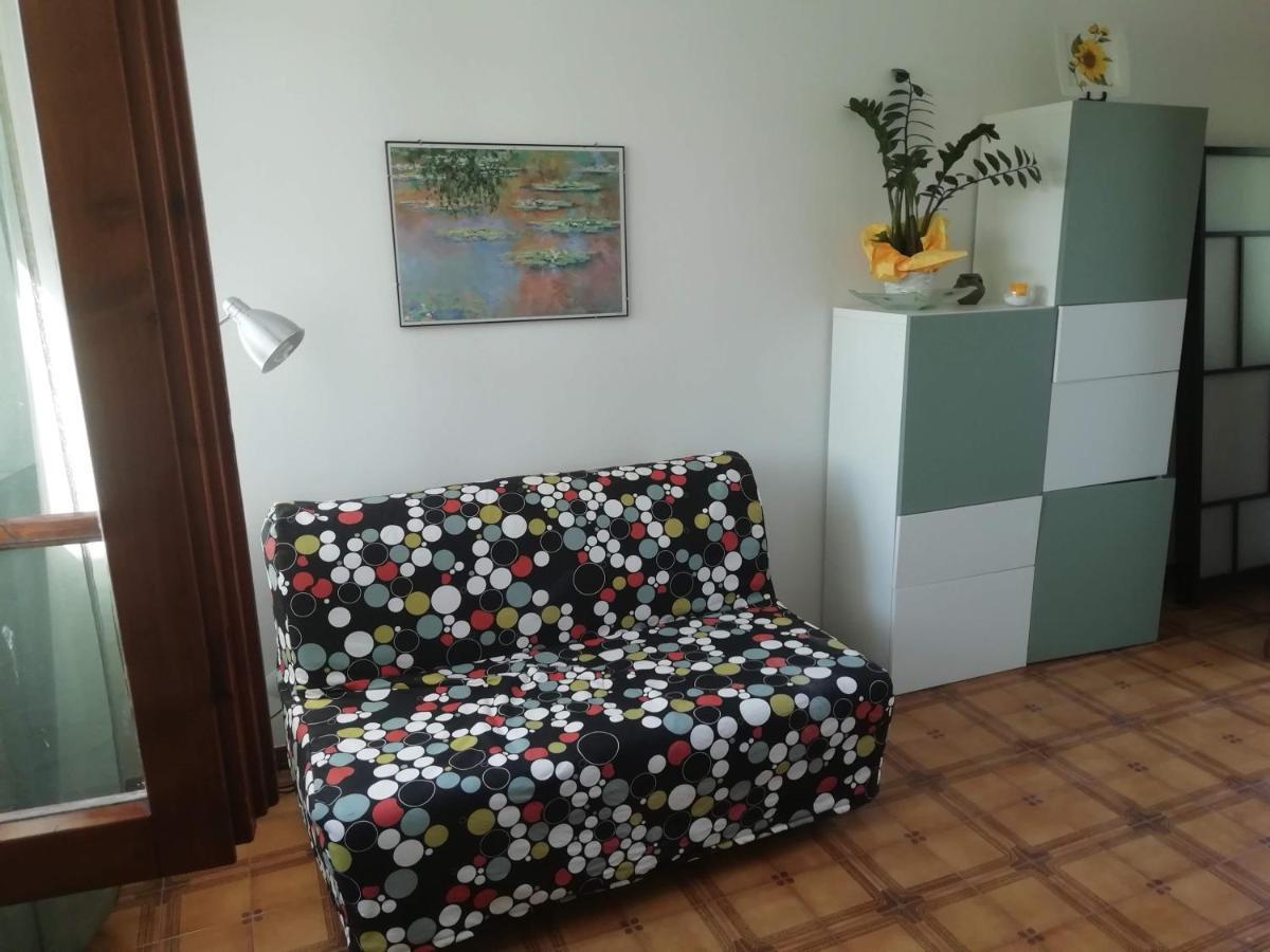 ונטורינה טרמה La Casetta Dei Grilli - Accanto Alle Terme Di Venturina E 10" Dal Mare מראה חיצוני תמונה