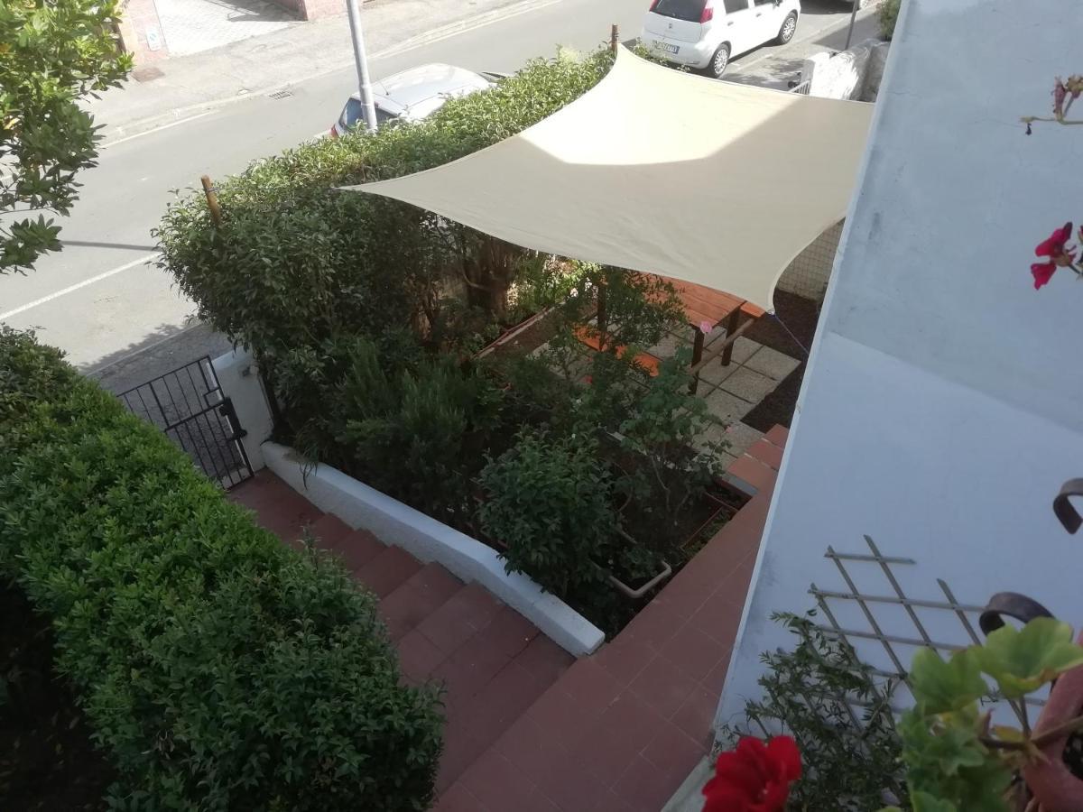 ונטורינה טרמה La Casetta Dei Grilli - Accanto Alle Terme Di Venturina E 10" Dal Mare מראה חיצוני תמונה